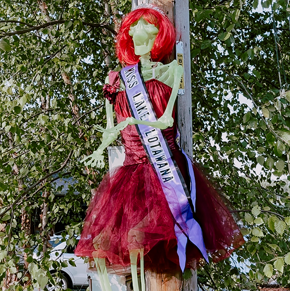Making a Pageant Skeleton for Halloween